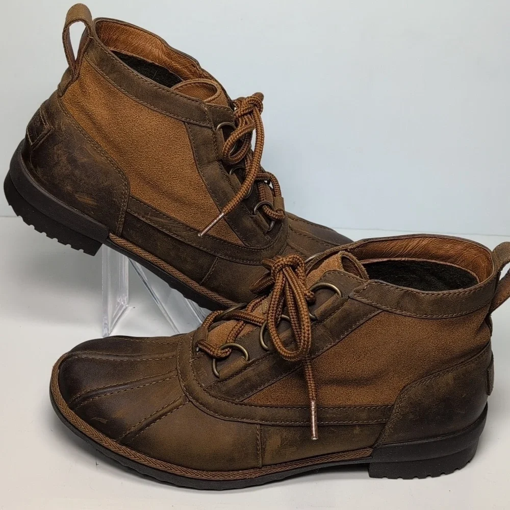 UGG Heather lace up bootie boots women's size 9 EU 40
